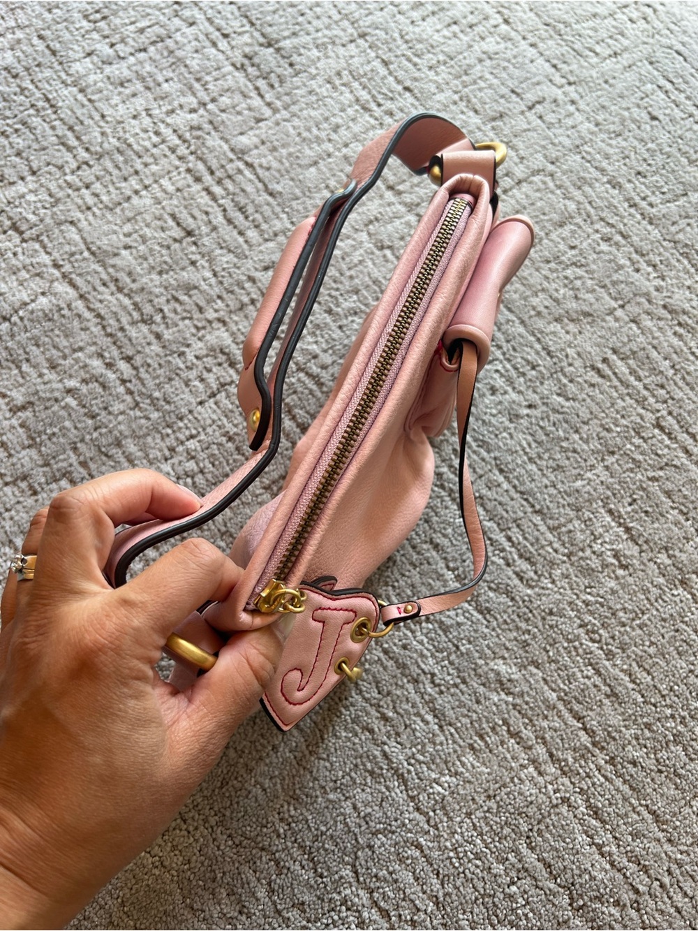 Juicy Couture Vintage Pink Leather Shoulder Bag with Charm - Picture 6 of 16